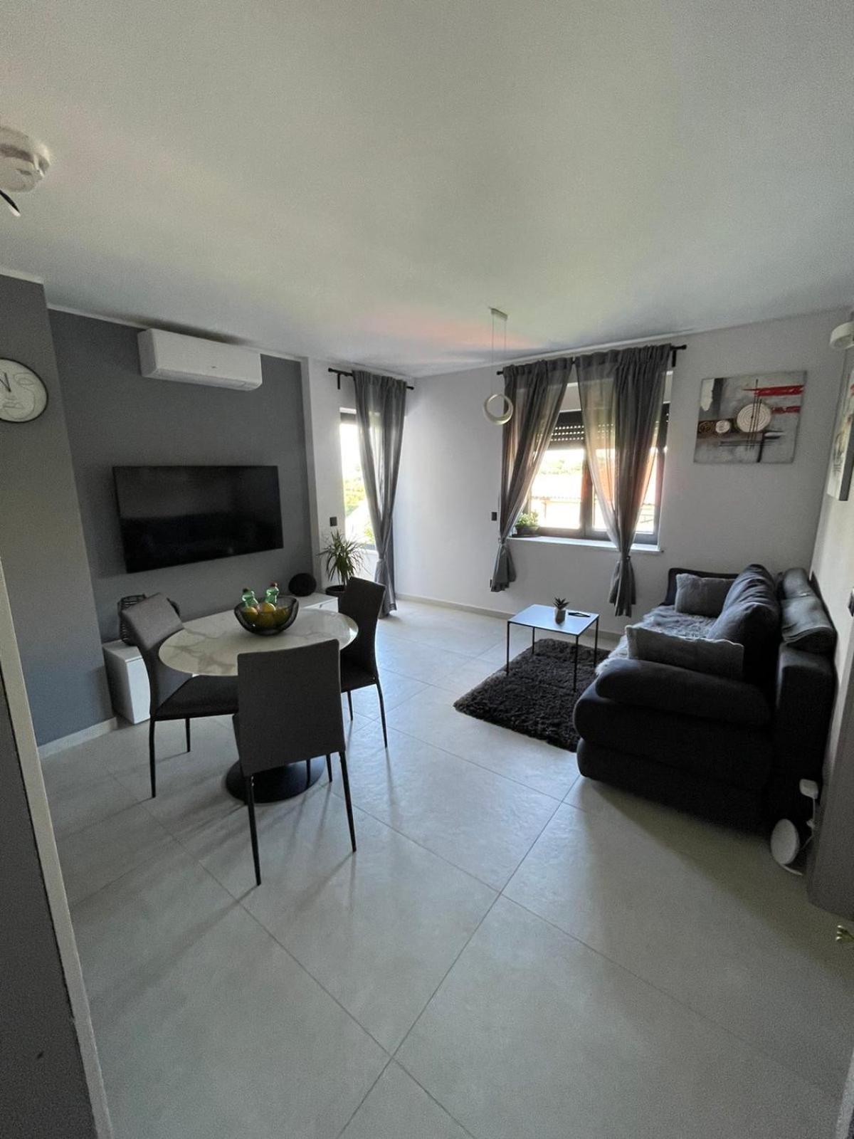Rijeka Relax Apartment With Parking Exteriér fotografie